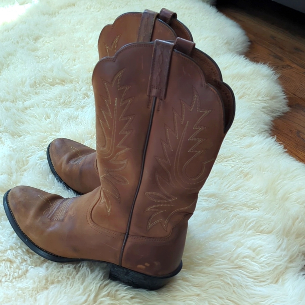 Women's Brown Size 8 Ariat Cowboy Boots